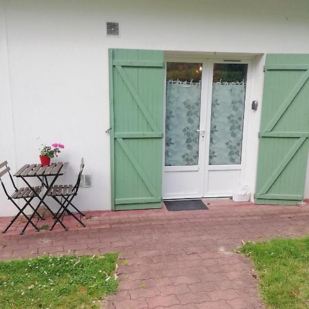 Appartement De Plain Pied Dans La Verdure Yerres Экстерьер фото